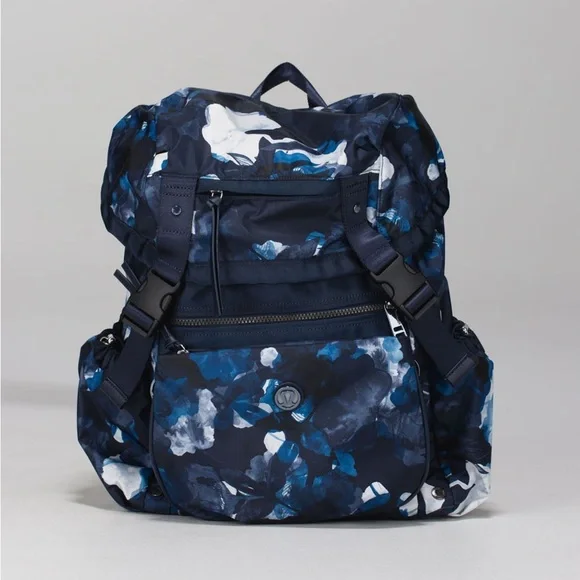 Lululemon Traveling Yogini Rucksack - Picture 2 of 16